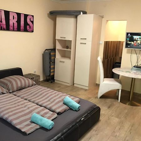 Roland Apartmant Zuglo Будапеща Екстериор снимка