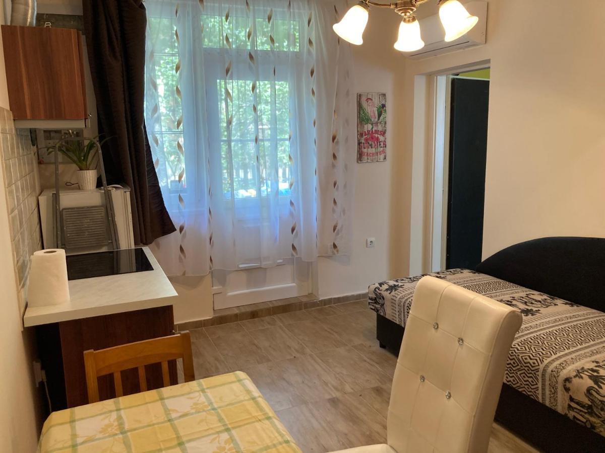 Roland Apartmant Zuglo Будапеща Екстериор снимка