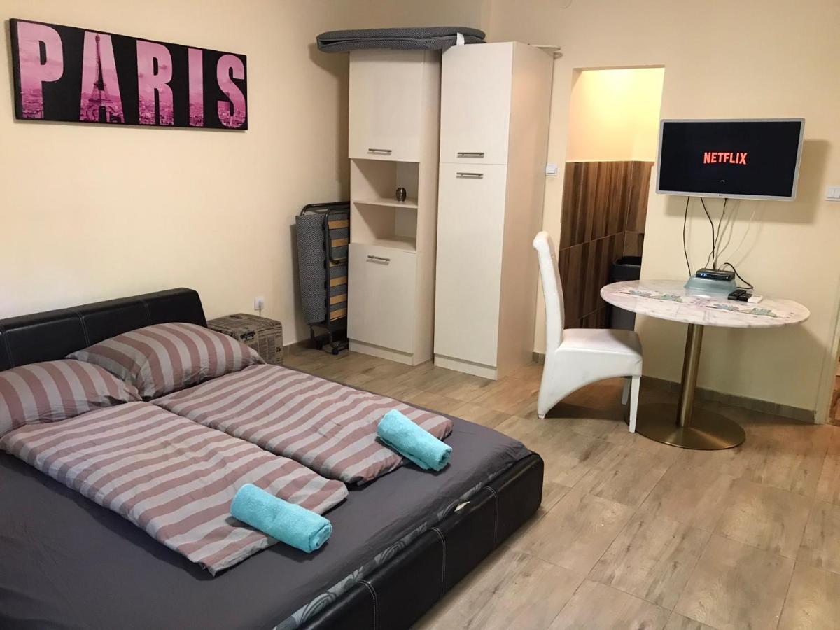 Roland Apartmant Zuglo Будапеща Екстериор снимка